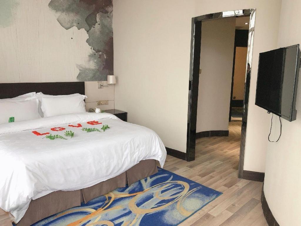 Jinjiang Metropolo Hotel - Liyang Tianmu Lake Changzhou  Zewnętrze zdjęcie