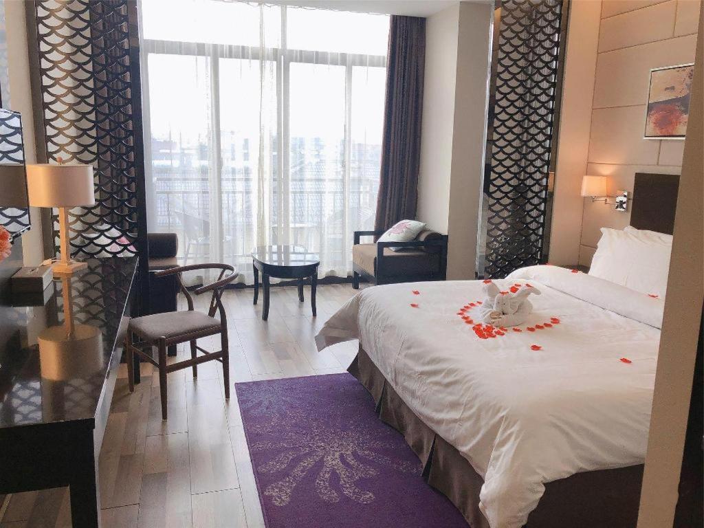 Jinjiang Metropolo Hotel - Liyang Tianmu Lake Changzhou  Zewnętrze zdjęcie