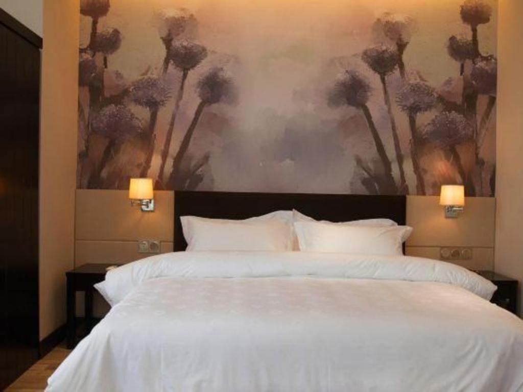 Jinjiang Metropolo Hotel - Liyang Tianmu Lake Changzhou  Zewnętrze zdjęcie