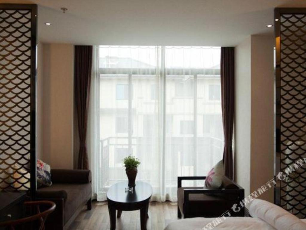 Jinjiang Metropolo Hotel - Liyang Tianmu Lake Changzhou  Zewnętrze zdjęcie